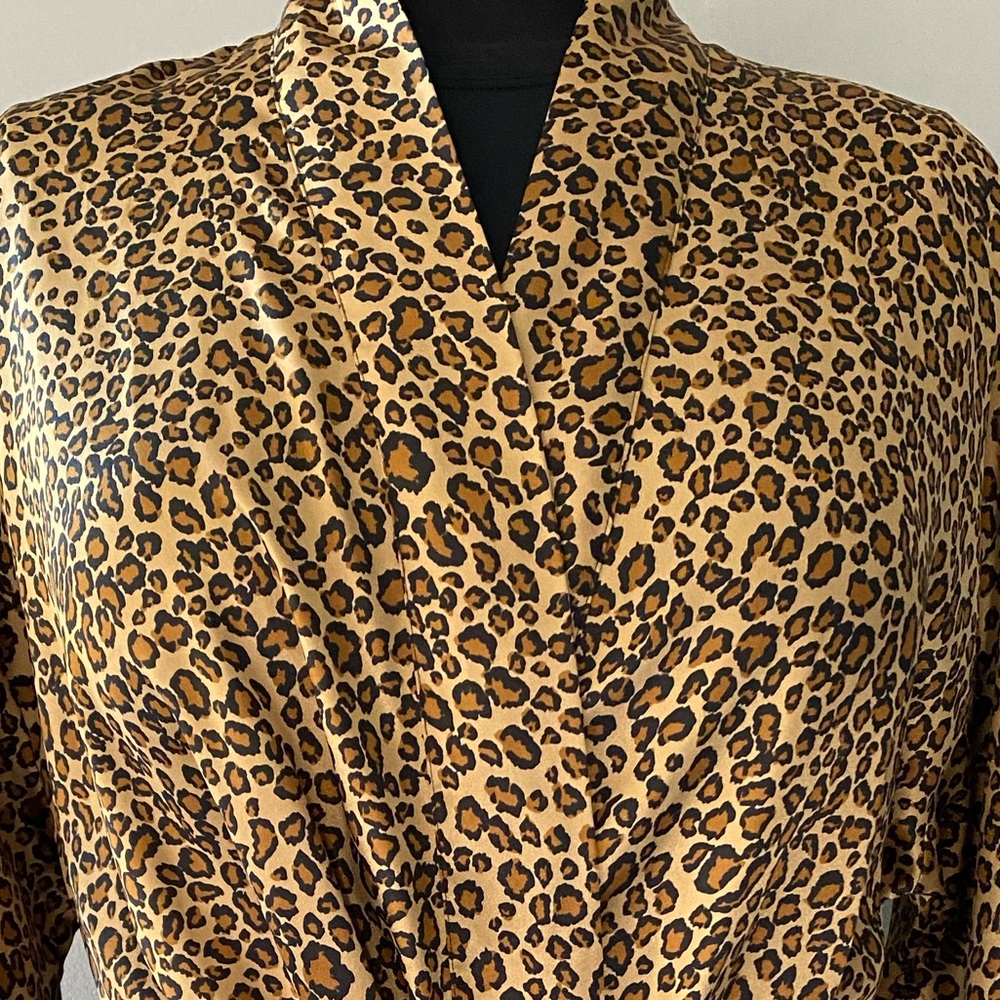 Vintage bath Robe - Picture 10 of 12